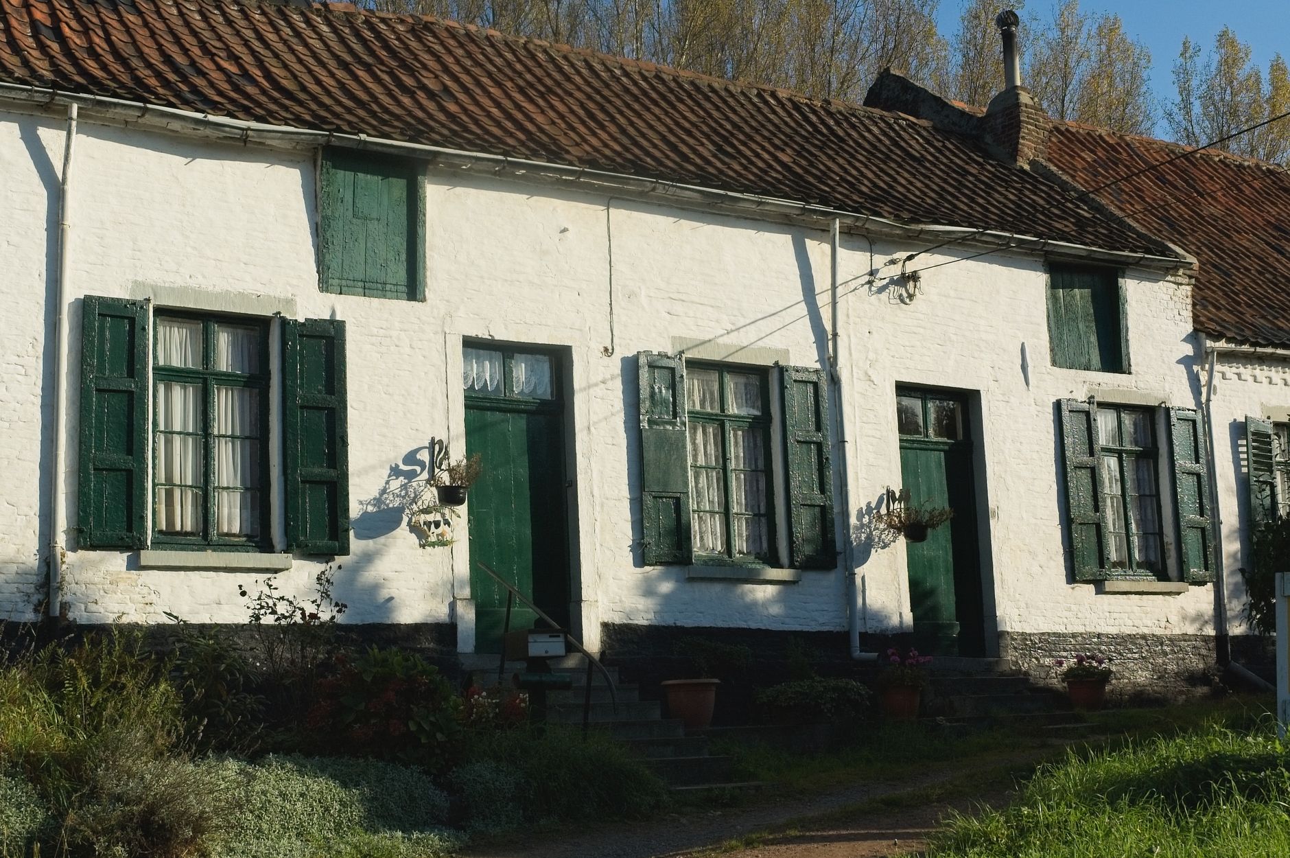 Illustration de l'article : L'entretien saisonnier de votre logement en Wallonie : un guide pratique pour propriétaires avisés