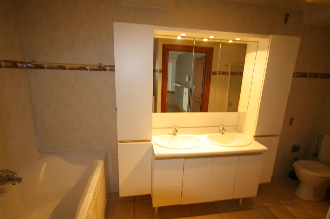 Appartement 2 chambres à vendre à Bruxelles - Photo 8 du bien immobilier à BRUXELLES