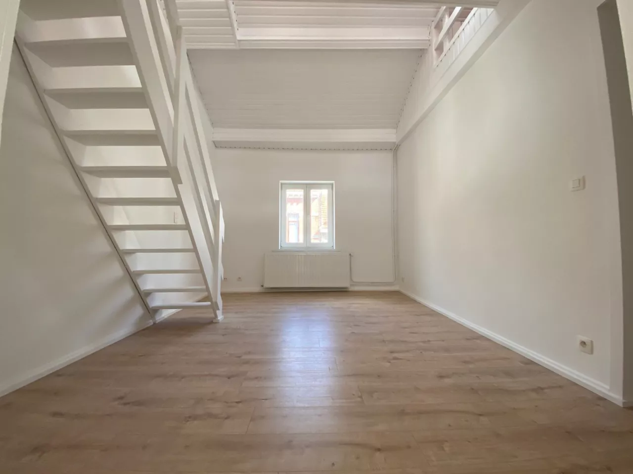 Apartment 1 bedroom for rent in Schaerbeek - Photo 2 du bien immobilier à SCHAERBEEK